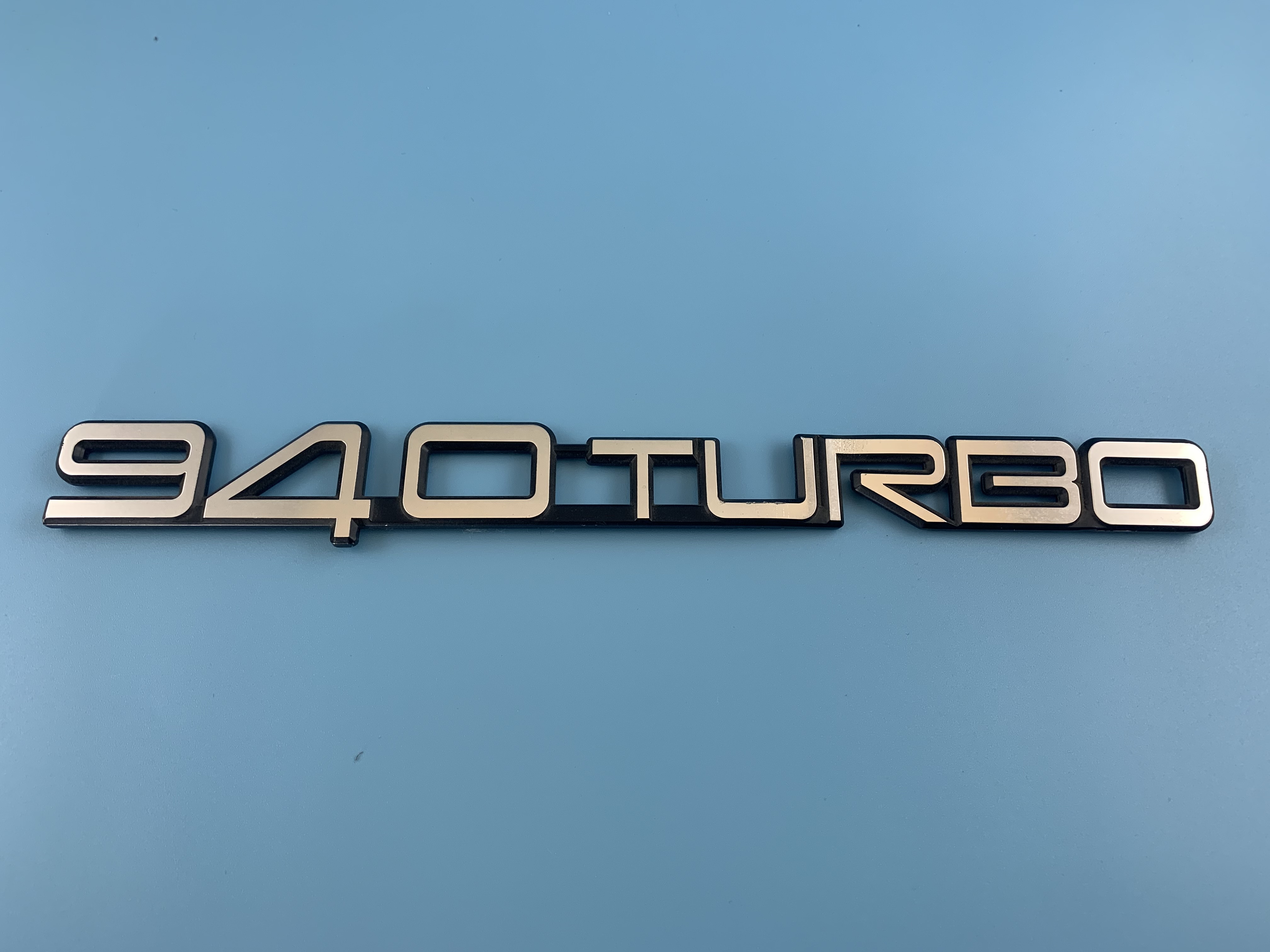 Emblem 940 Turbo