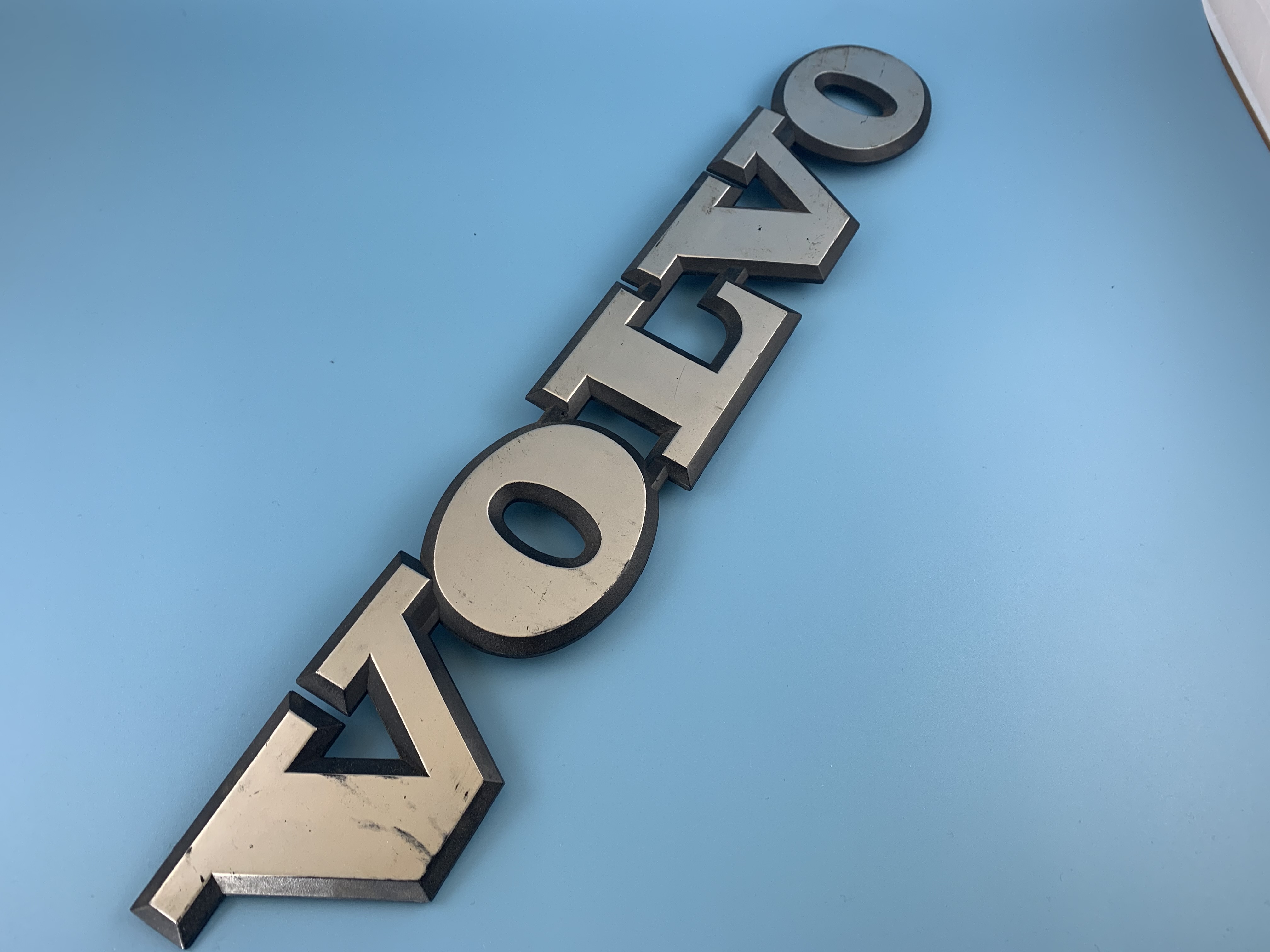 Emblem Volvo Truck