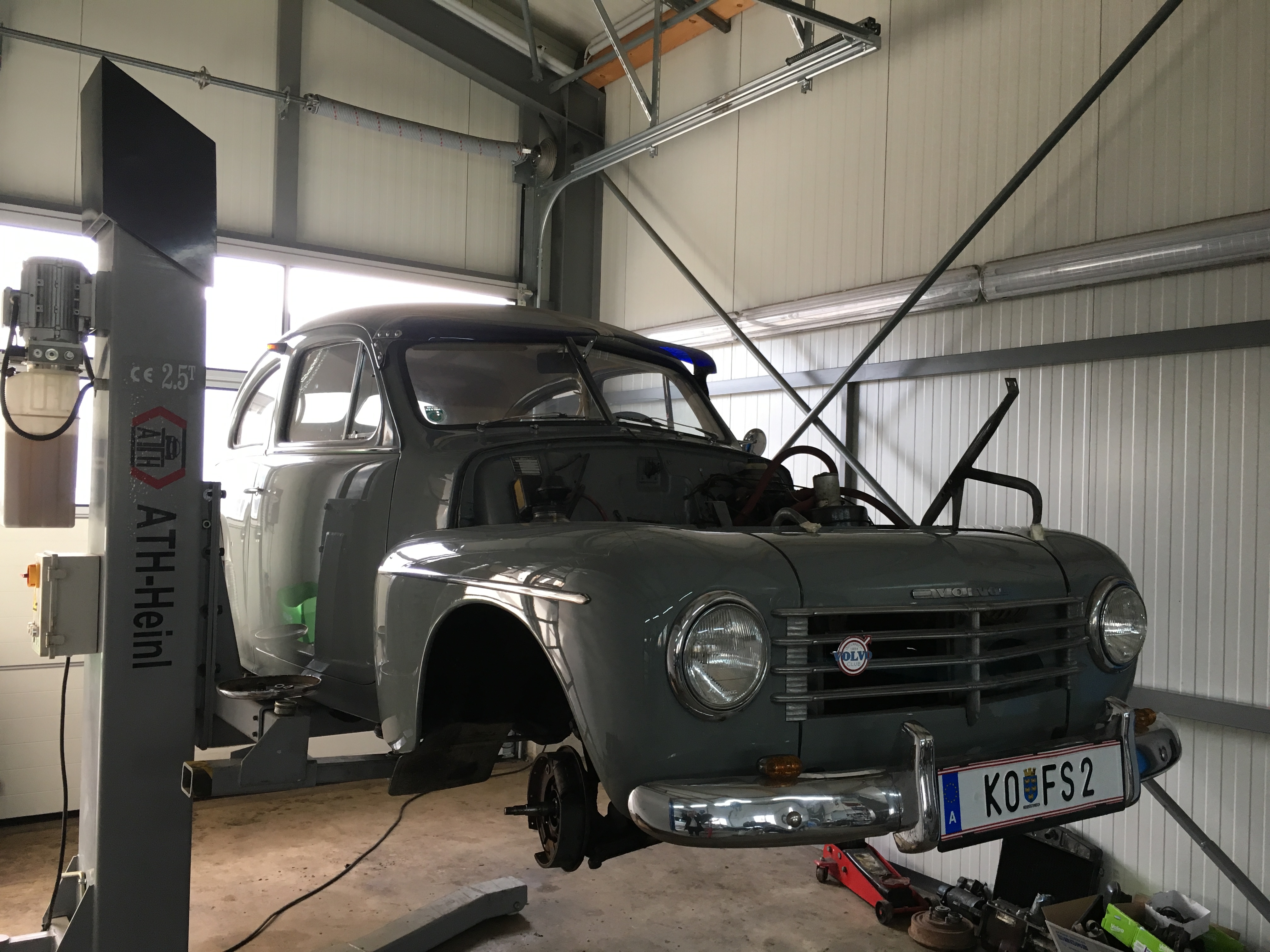 Gustaf auf der Hebebühne