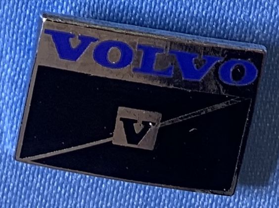 Emblem Plate Pin
