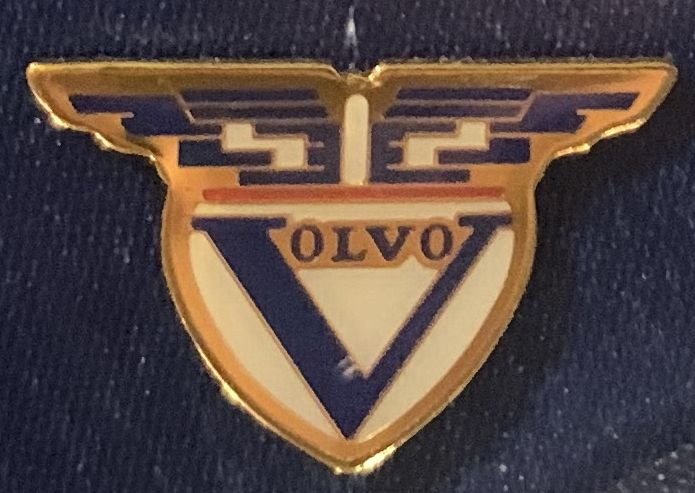 Volvo V Wings Pin
